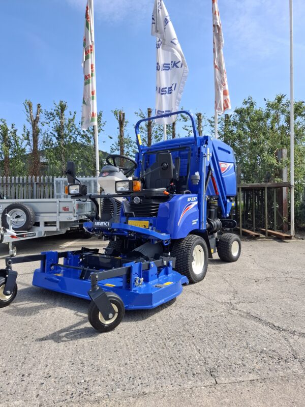 ISEKI SF237 Front Mower - Image 2