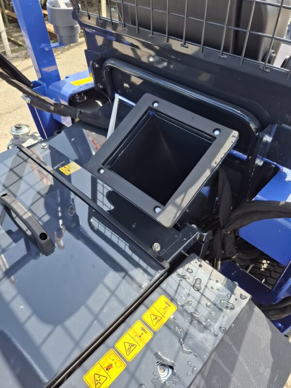 ISEKI SF237 Front Mower - Image 6