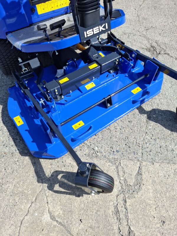 ISEKI SF237 Front Mower - Image 13