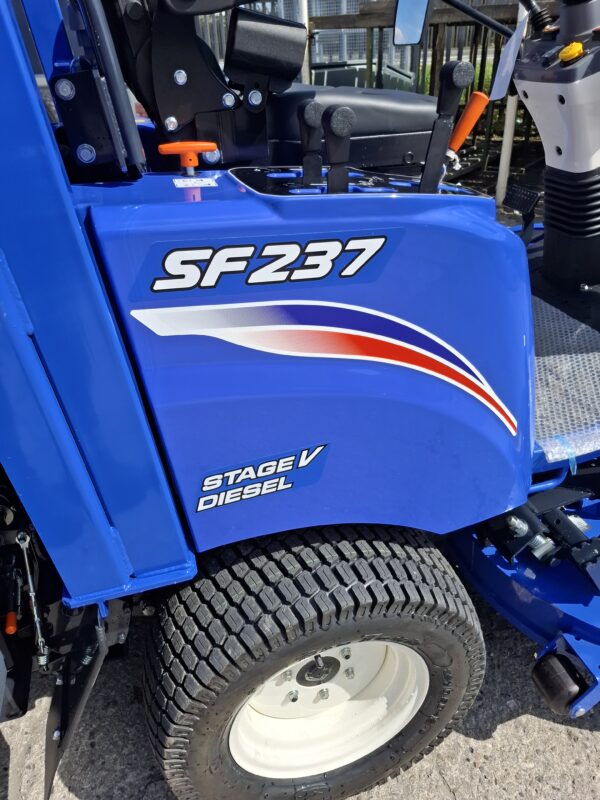 ISEKI SF237 Front Mower - Image 19