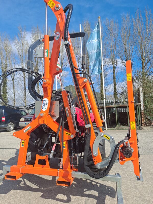 Rinieri BRM150 Fingerbar Hedge Trimmer - Image 8