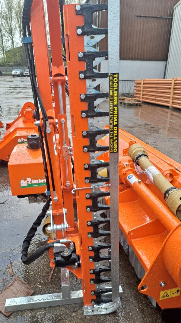 Rinieri BRM120 Fingerbar Hedge Trimmer - Image 6