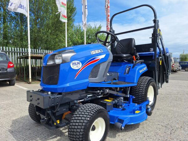 ISEKI SXG327 Diesel Ride-On Mower - Image 6