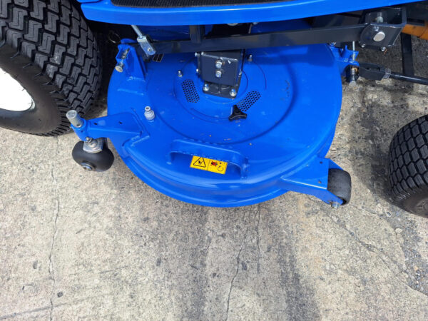 DEMO Iseki SXG327 High Dump Mower SOLD - Image 6
