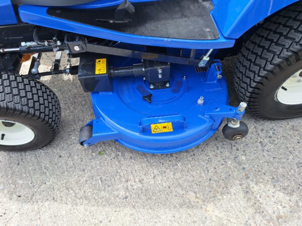 ISEKI SXG327 Diesel Ride-On Mower - Image 21