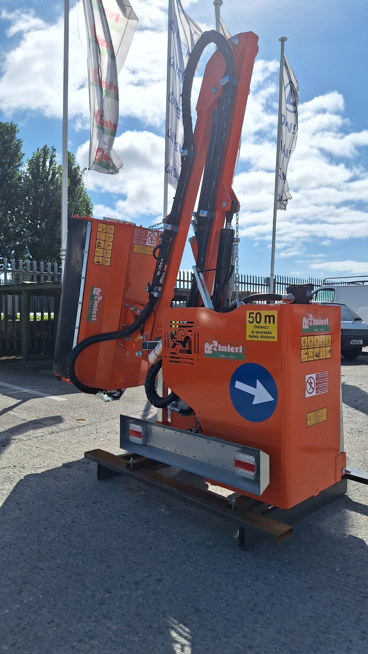 Rinieri BRV Flail Hedge Trimmer - Image 8