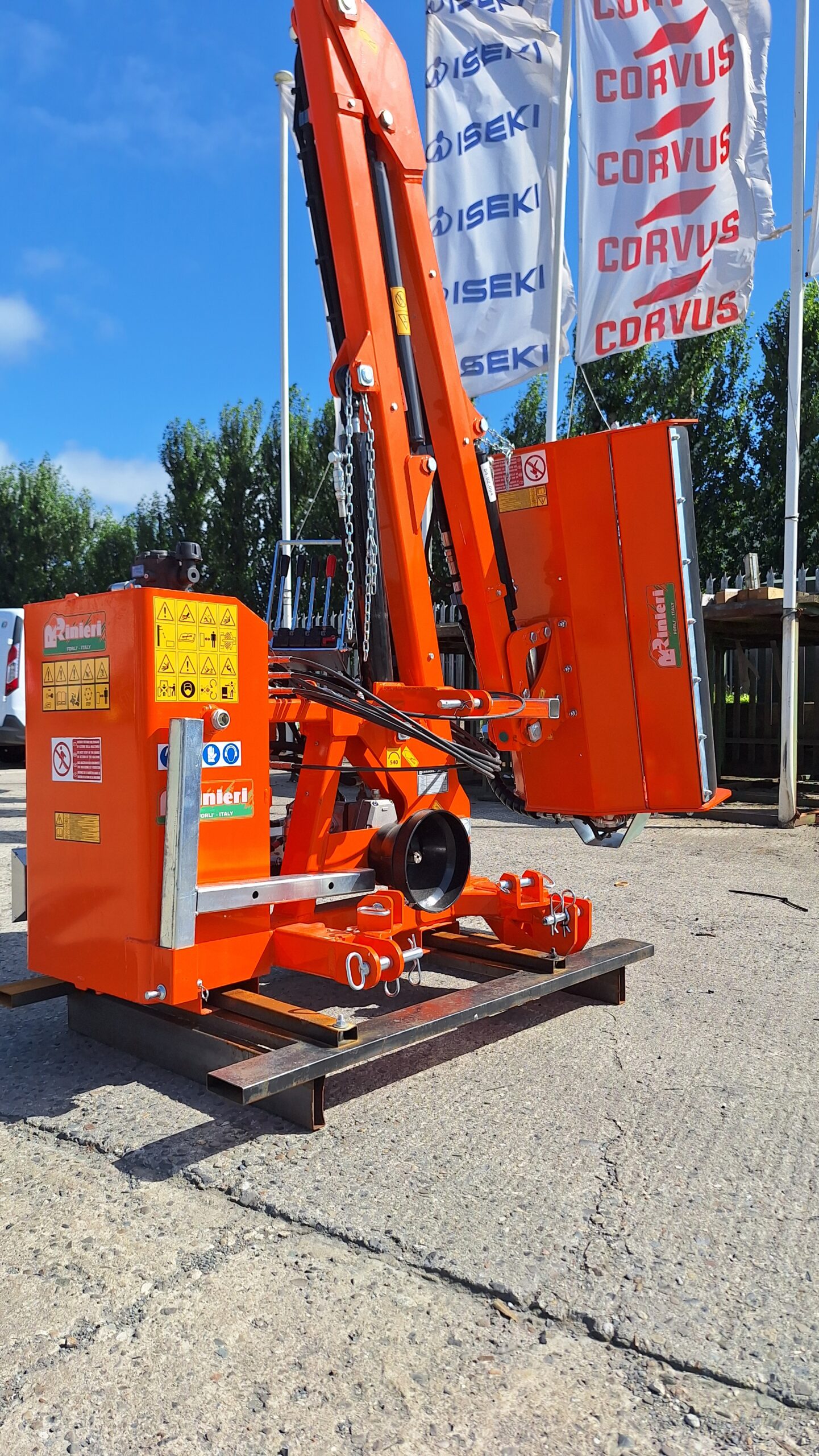 Rinieri BRV Flail Hedge Trimmer - Image 13