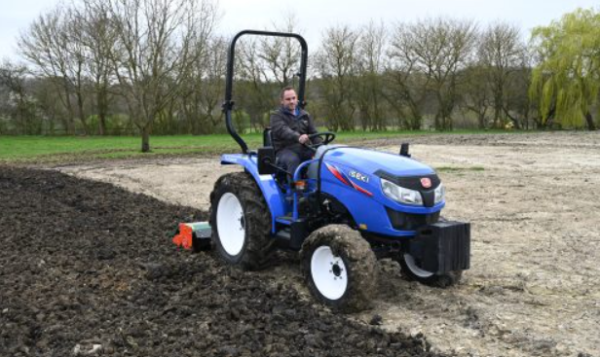 iseki tle compact tractor ireland ploughing