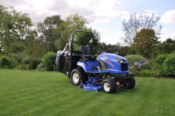 ISEKI SXG327 Diesel Ride-On Mower