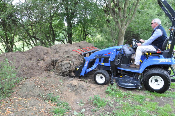 ISEKI TXGS24 Garden Sub-Compact Tractor - Image 8