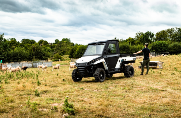 Corvus Terrain EX4 Electric UTV - Image 3