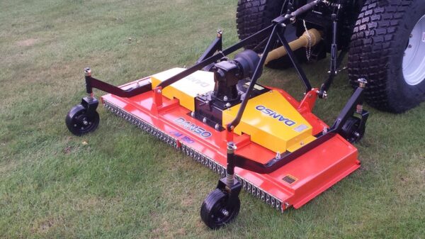 DANSO FM180 6ft Finishing Mower - Image 3