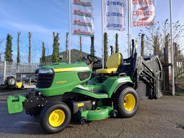 John Deere X950R Ride on Mower SOLD