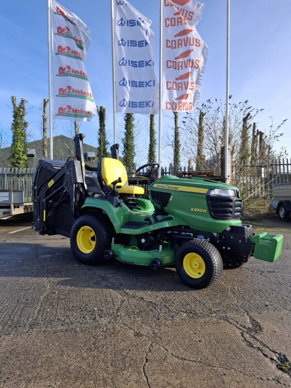 John Deere X950R Ride on Mower SOLD - Image 16