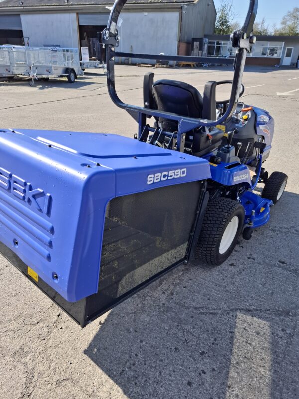 Demo Iseki SXG324 Low Dump Mower - Image 11