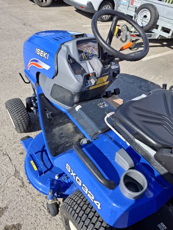 Demo Iseki SXG324 Low Dump Mower - Image 7
