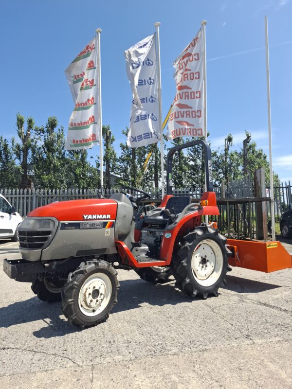 Yanmar AF15 Compact Tractor - Image 3