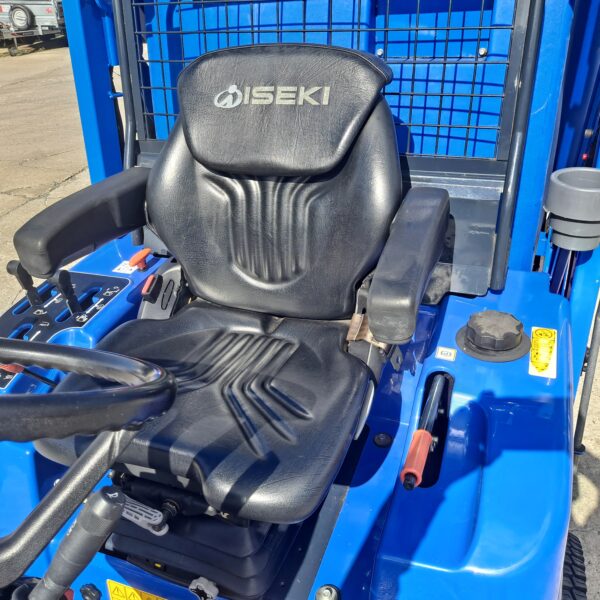 Iseki SF224 Out Front High Dump Collector Mower - Image 9