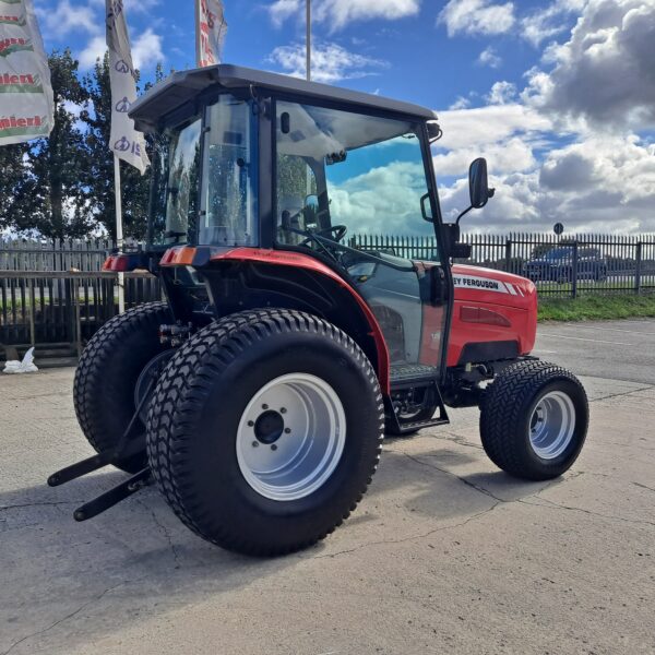 Massey Ferguson 1547 Compact Tractor - Image 4