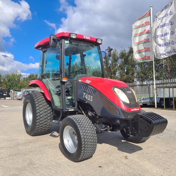 TYM T433 Compact Tractor - Image 8