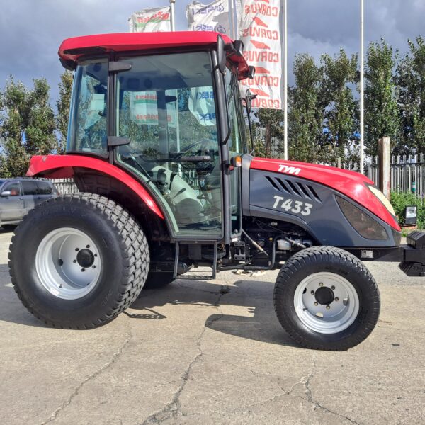 TYM T433 Compact Tractor - Image 10
