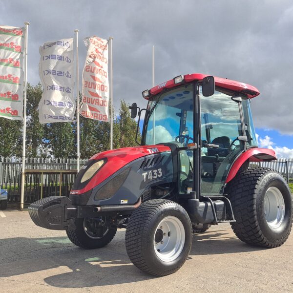 TYM T433 Compact Tractor - Image 18