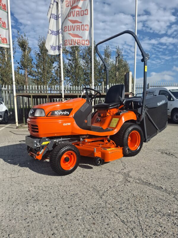 Kubota G21E Low Dump Mower - Image 5