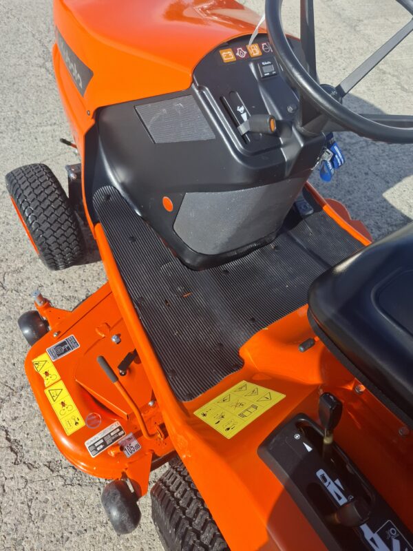 Kubota G21E Low Dump Mower - Image 13