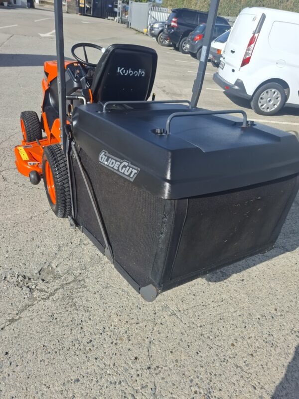 Kubota G21E Low Dump Mower - Image 16
