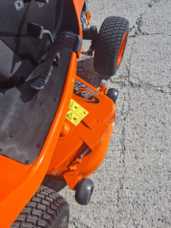Kubota G21E Low Dump Mower - Image 17