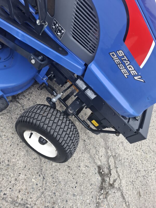 Iseki SXG 323 High Dump Mower - Image 8