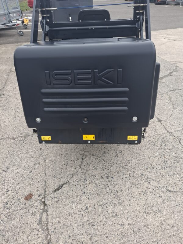 Iseki SXG 323 High Dump Mower - Image 10
