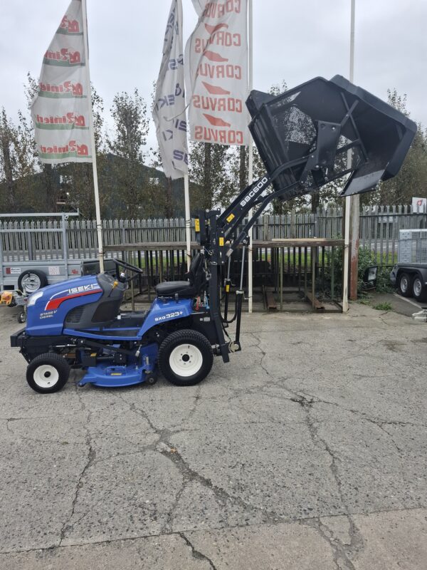 Iseki SXG 323 High Dump Mower - Image 14