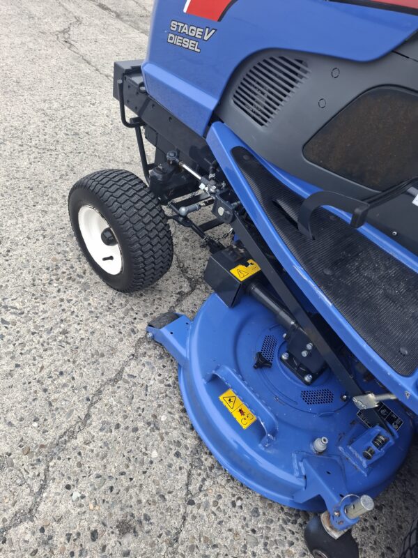 Iseki SXG 323 High Dump Mower - Image 19