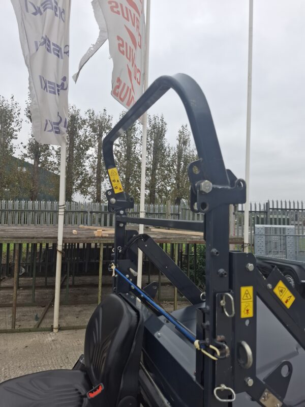Iseki SXG 323 High Dump Mower - Image 21