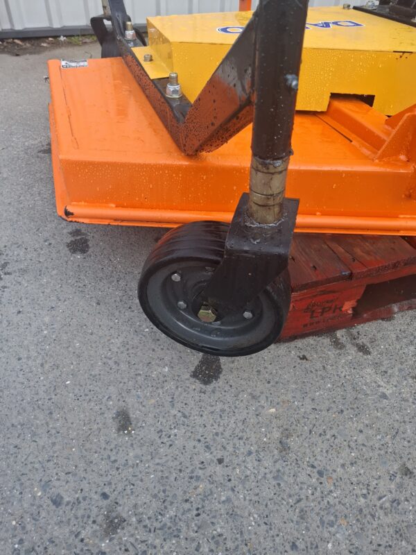 2023 Danso FM180 Finishing Mower - Image 6