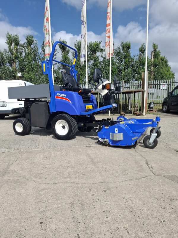 Iseki SF224 Used Out Front Mower With Two Decks - Image 2