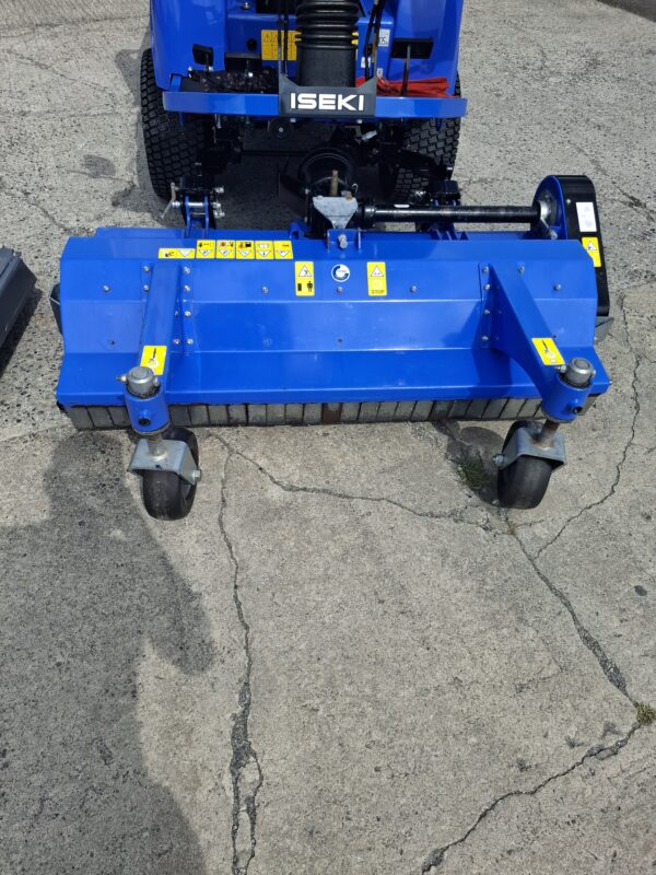 Iseki SF224 Used Out Front Mower With Two Decks - Image 6