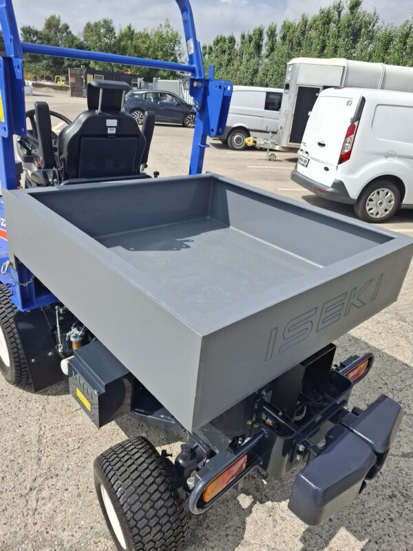 Iseki SF224 Used Out Front Mower With Two Decks - Image 10