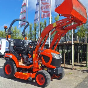 Kubota B261 compact tractor and loader