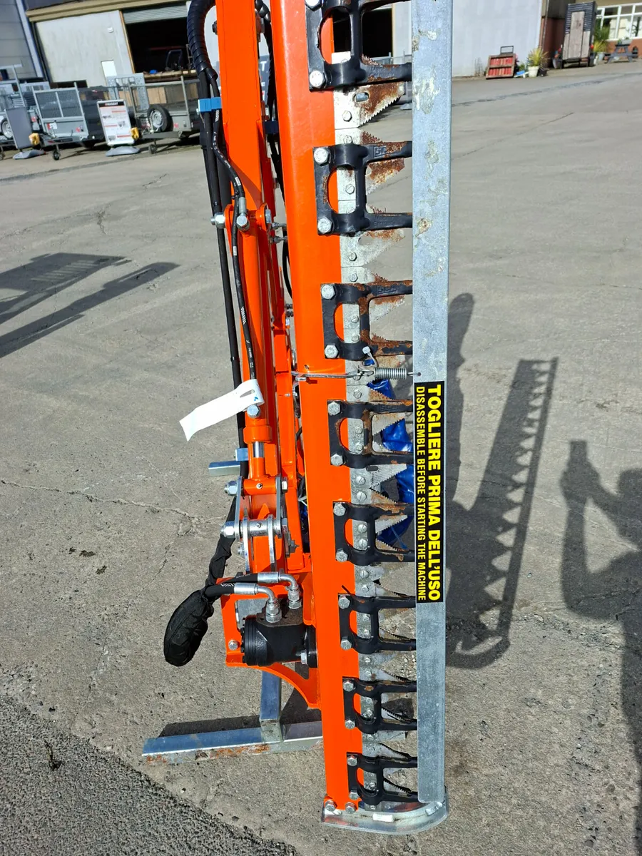 Rinieri BRM 120 finger bar hedge trimmer - Image 5