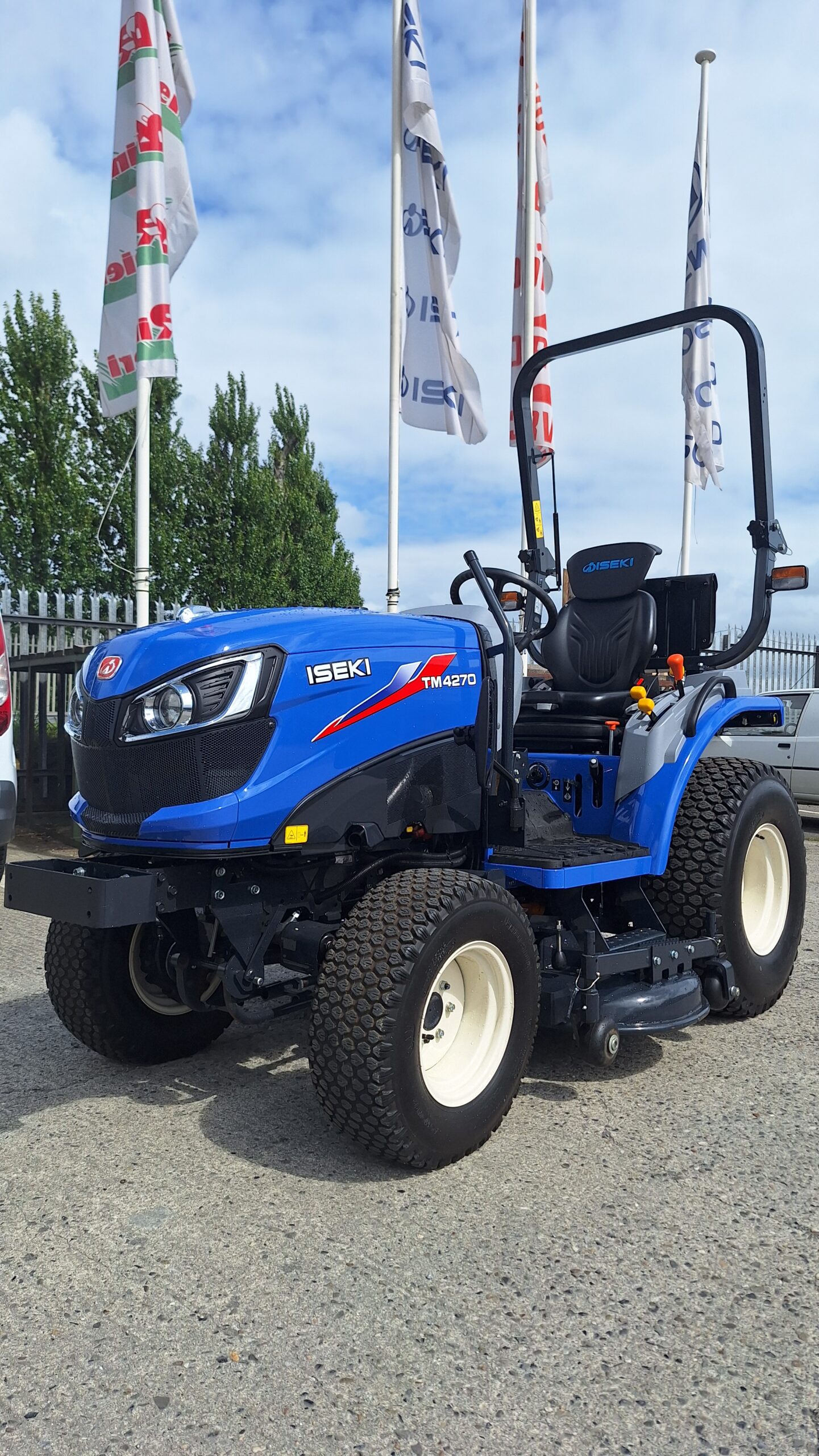 Demo Iseki TM4270 compact tractor - Image 3