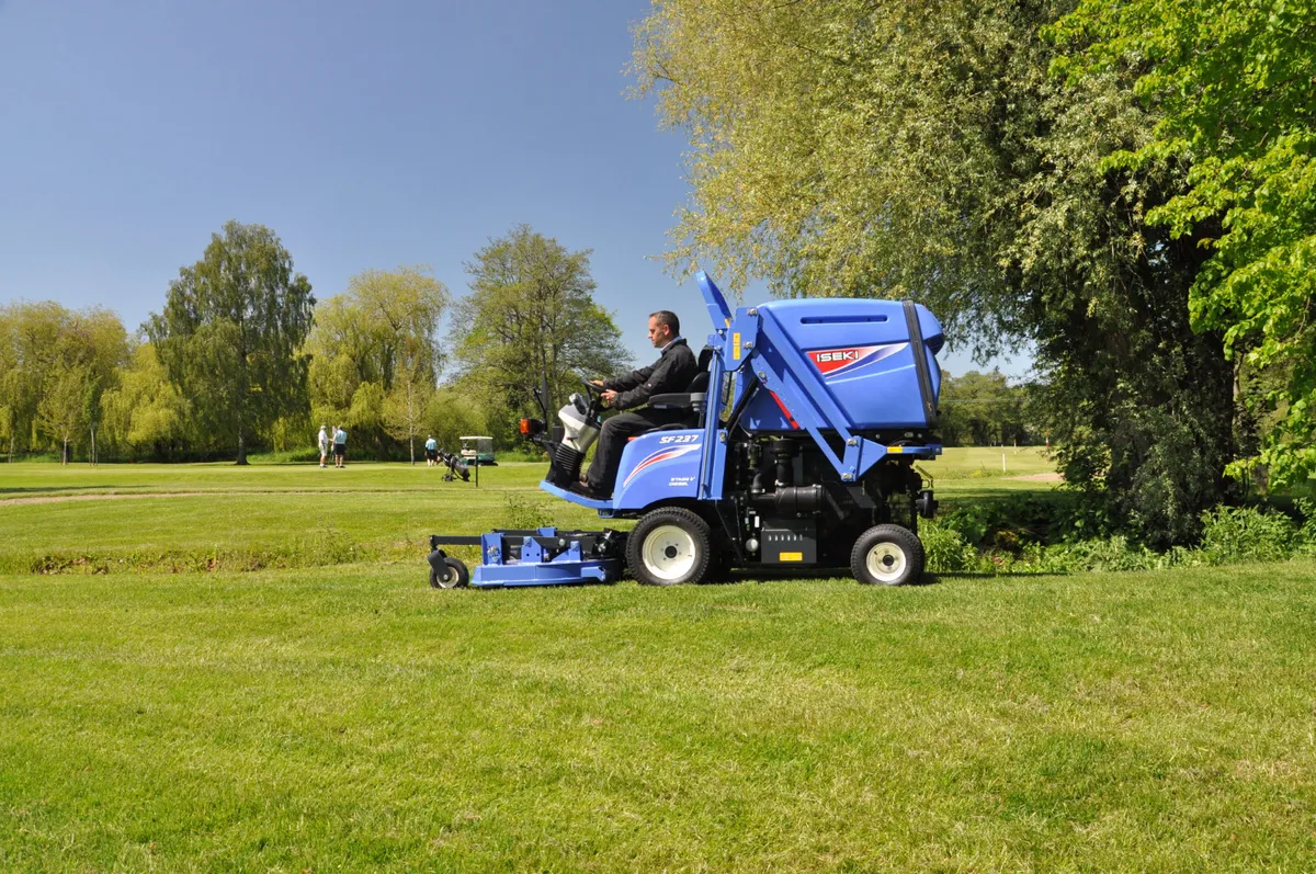 Iseki SF237 Out-Front Mower - Image 9